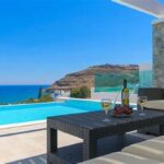 Private Villas Beside Golf Amenities