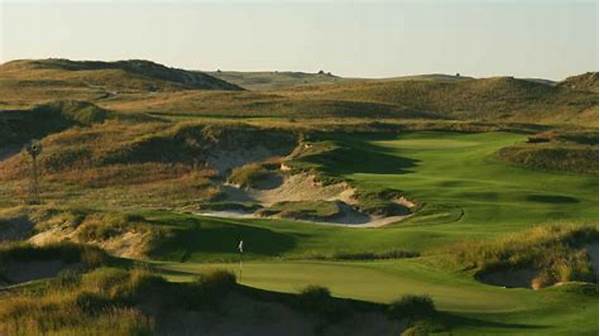 Breathtaking International Golf Courses