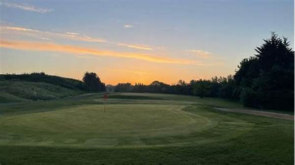 Five-star Hotels Near Golf Courses